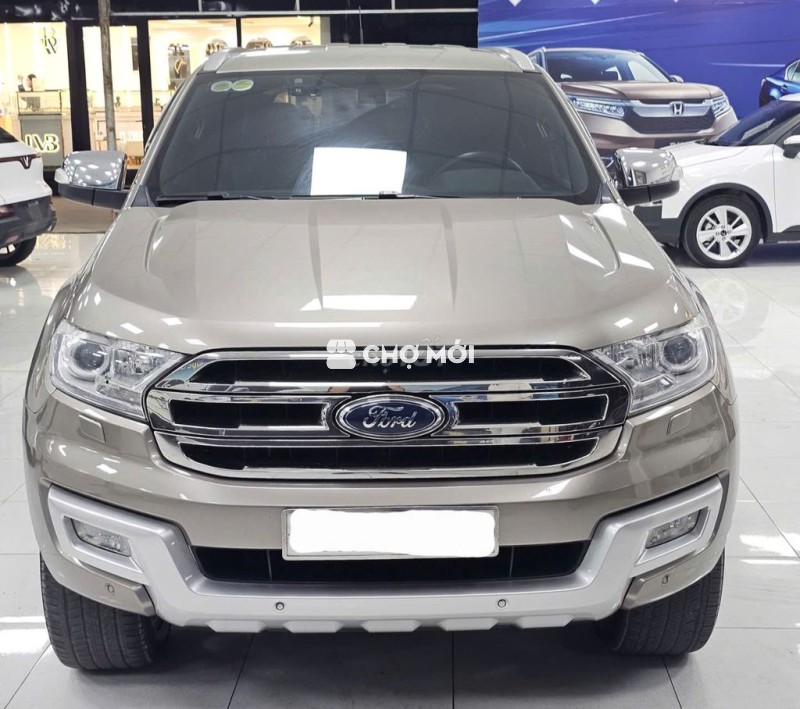 Ford Everest 2.2AT Titanium 1 cầu dầu 2016