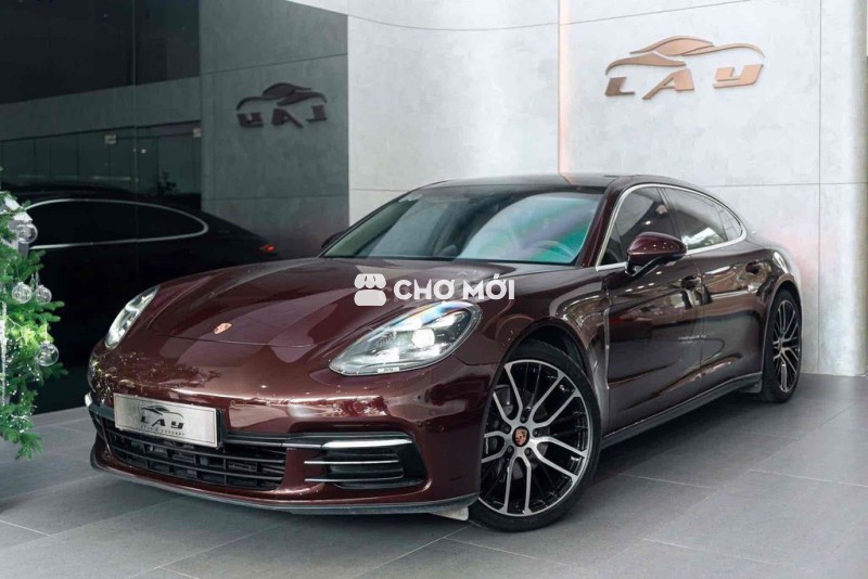 Porsche Panamera 2018 4 Executive - 80000 km