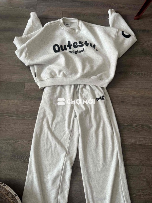 Bộ nỉ Outestu Nỉ Xám size M