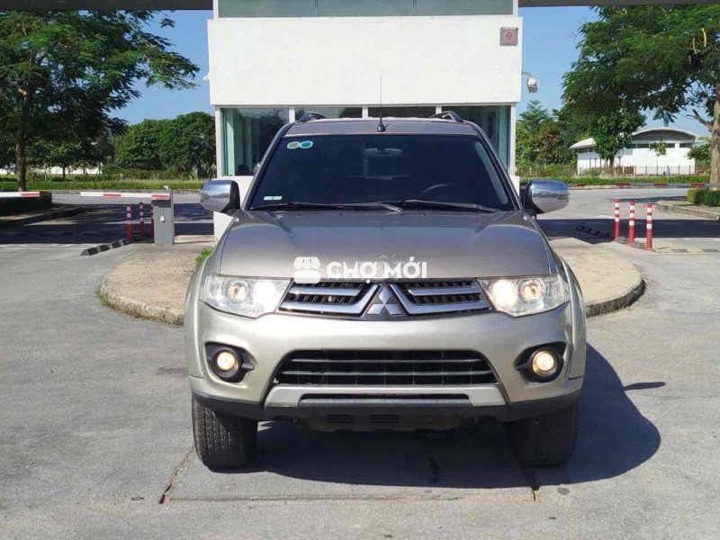 Mitsubishi Pajero Sport 2015