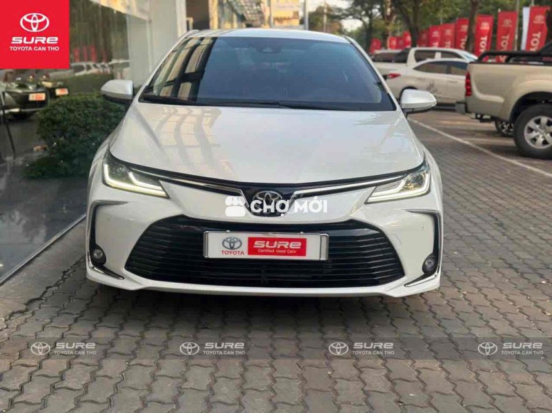 Altis 1.8V (CVT) 2022. Xe hãng bảo hành 1 năm