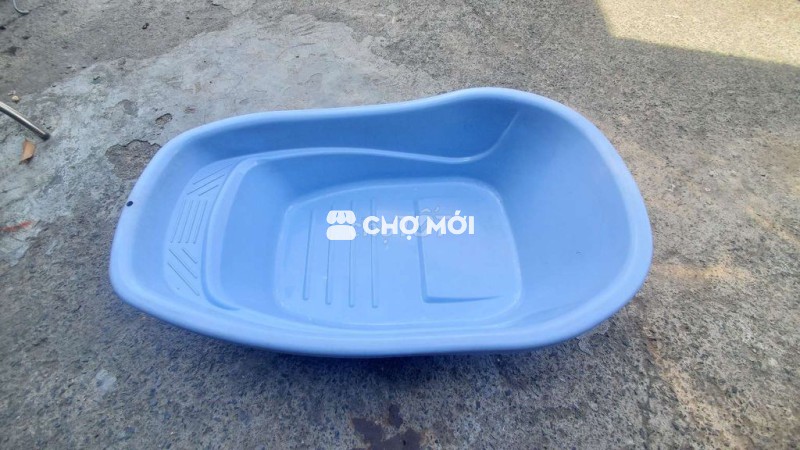 Chậu tắm trẻ em nhựa xanh dương đã dùng