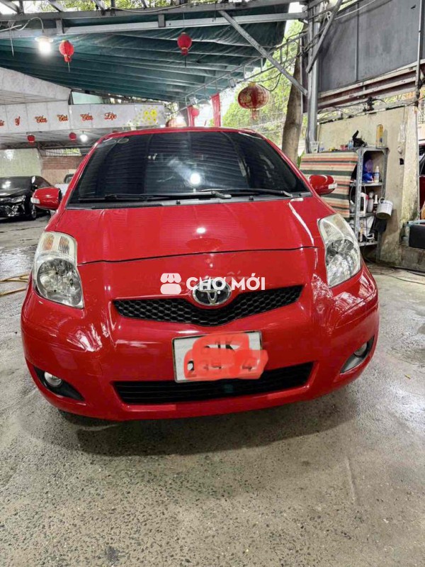 Toyota Yaris 2011 màu Đỏ