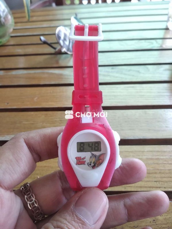 Đồng hồ điện tử cho bé hình Tom & Jerry Hồng