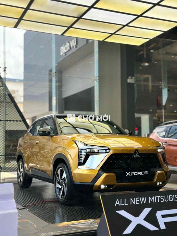 Mitsubishi Xforce Ultiamte Vàng Đen
