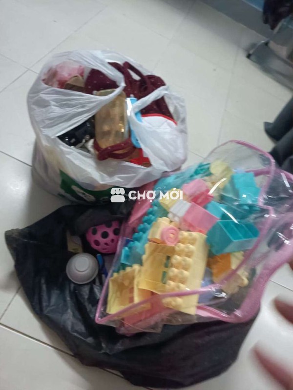 đồ bé gái còn mới, g dụng lặt vặt, đồ chơu