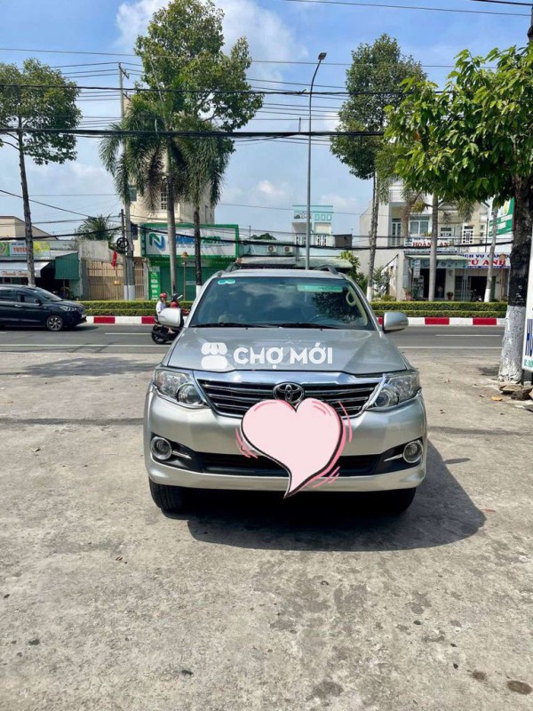 Toyota Fortuner 2015 2.7V 4×2 AT - 90000 km