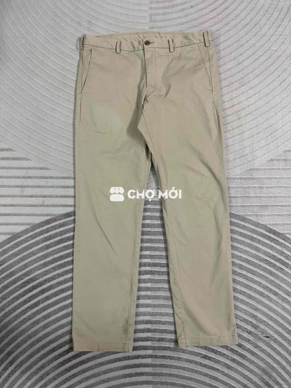 Quần kaki Uni..qlo size 35 Số đo: eo 90, dài 101,