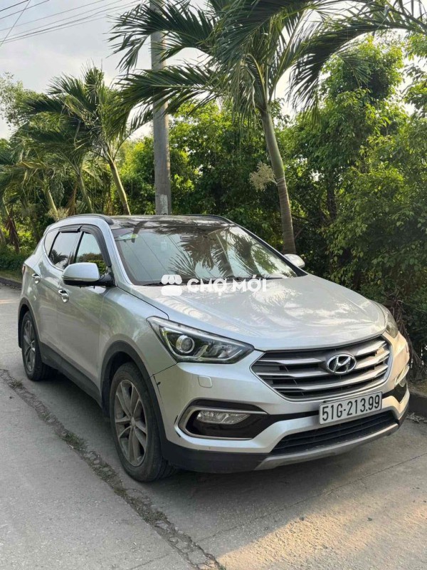 Hyundai Santa Fe 2017 2.4L 4WD - 77000 km