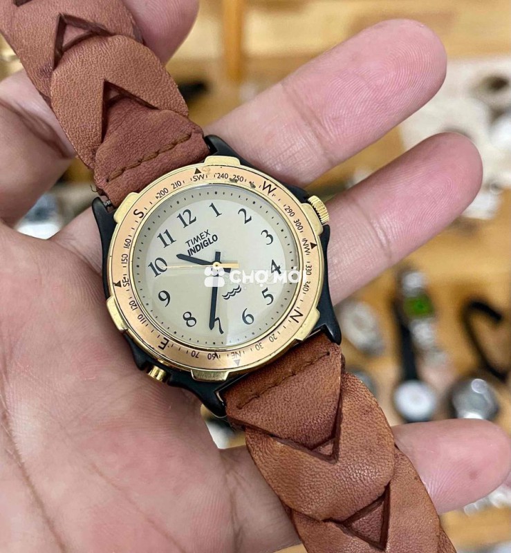 Đồng hồ Timex size 37 máy Pin.
