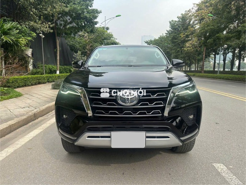 Toyota Fortuner 2.7V 4x4 AT 2021 Nhập Khẩu