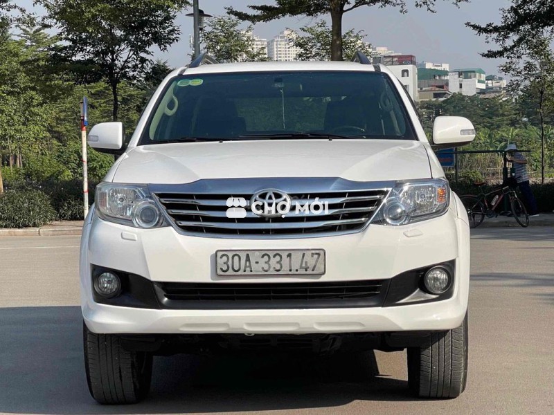 Toyota Fortuner 2014 2.7V Sportivo 4x4 Trắng