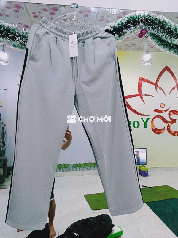 Quần thể thao ống suông cực đẹp