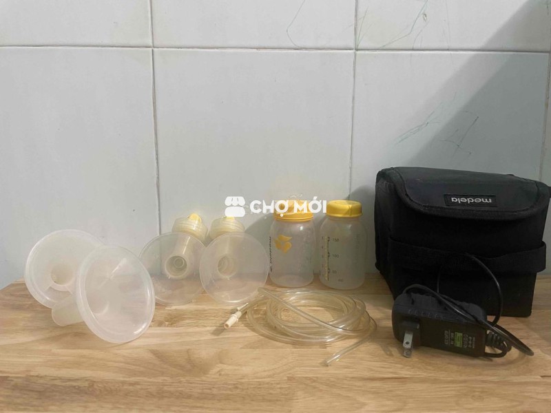 Thanh lý máy hút sữa Medela Pump