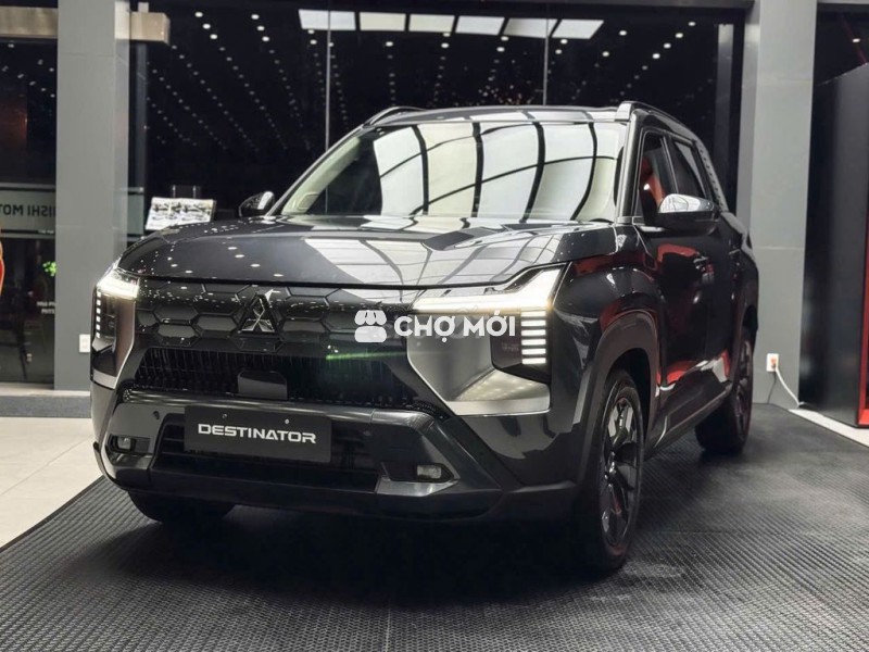 MITSUBISHI DESTINATOR PREMIUM XÁM MY26 XE GIAO SỚM