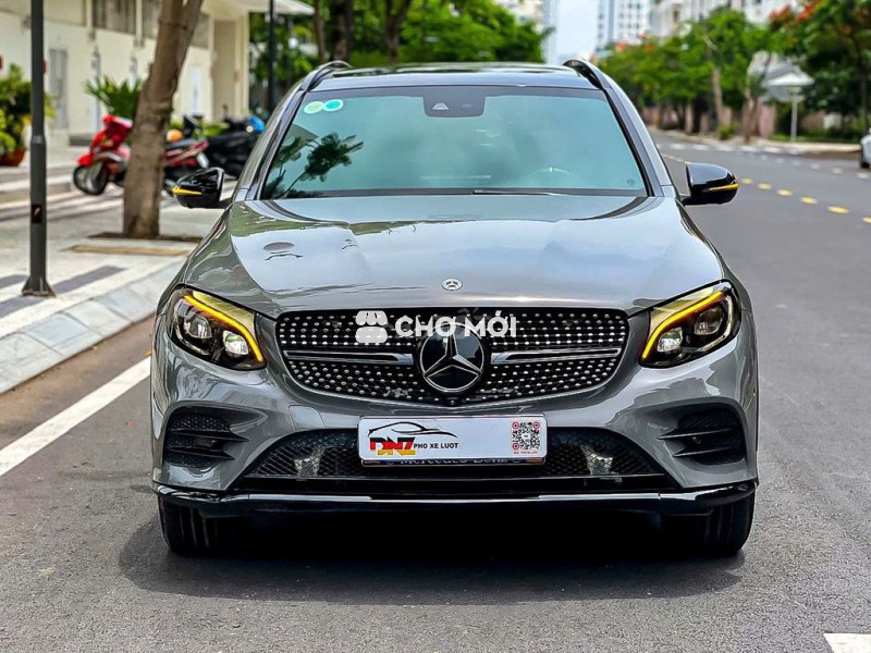 Mercedes-Benz GLC300 2019 Xám 50.000 km