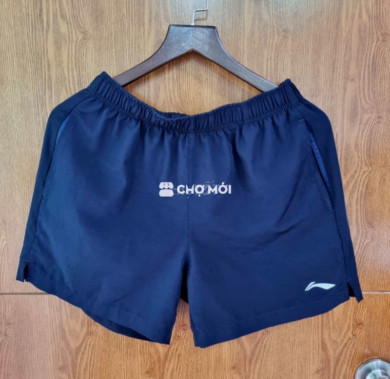 Quần shorts Lining xanh than (62-70kg)