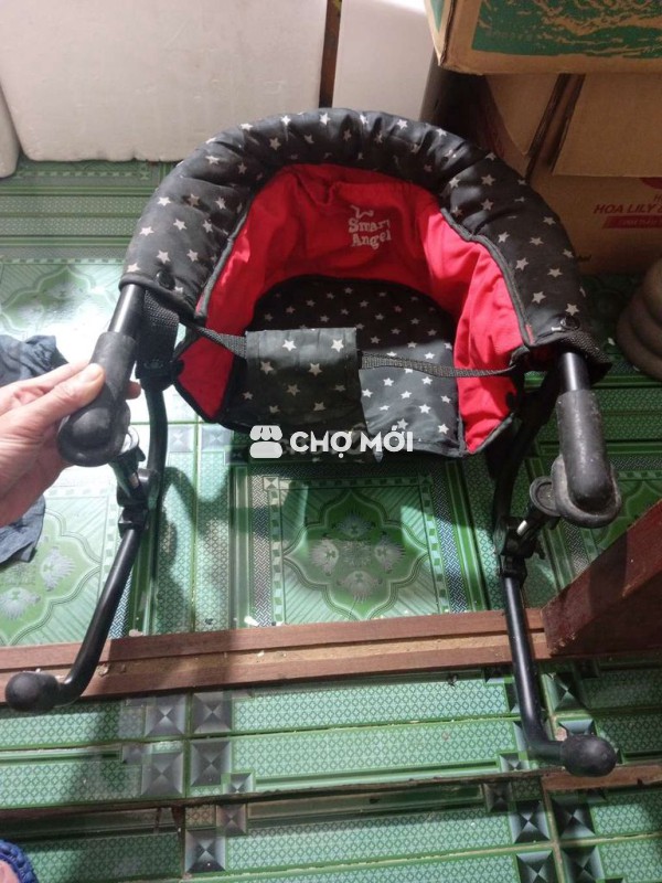 Ghế ăn dặm kẹp bàn cho bé Japan