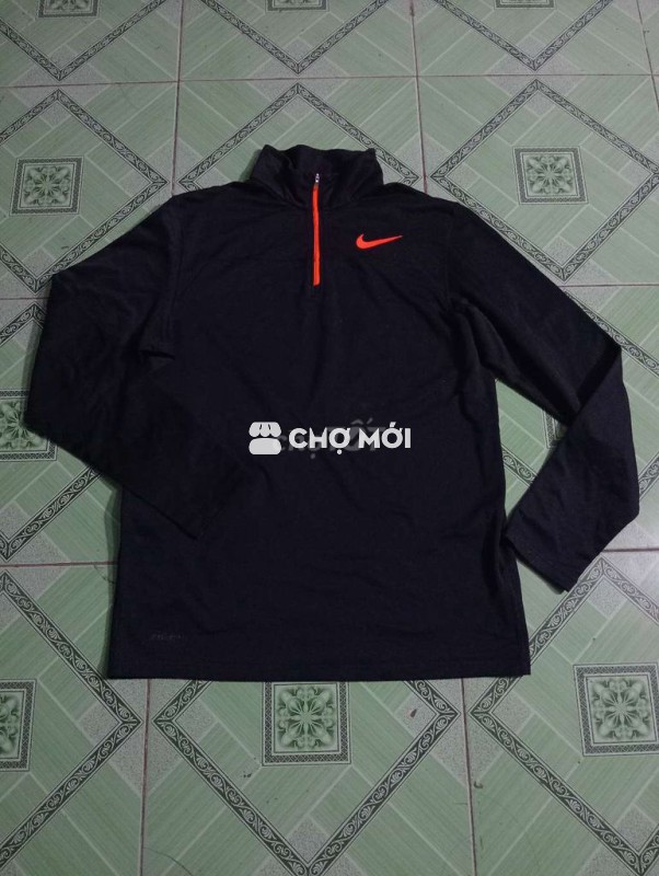 Áo thun nam cổ lọ thương hiệu NIKE size L