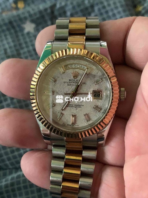 Đồng hồ nam như hinh máy cơ chay chuẩn giờ