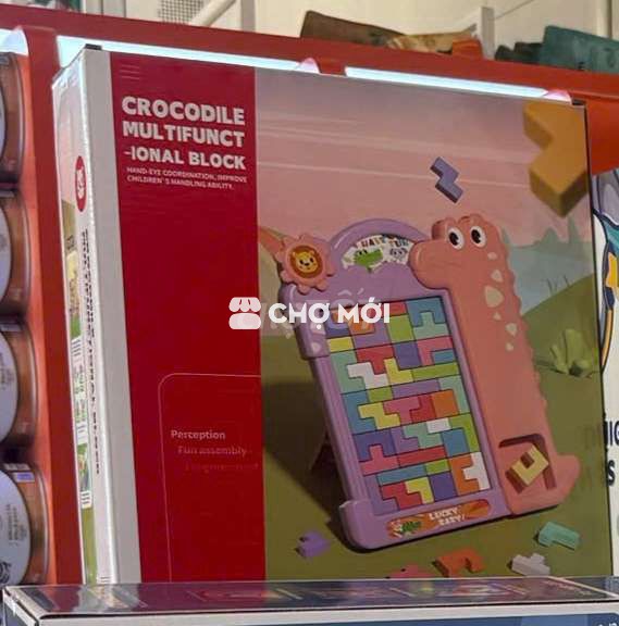 Em pass lại 2 món đồ chơi