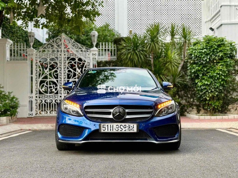 Mercedes Benz C300 AMG 2018 9 cấp