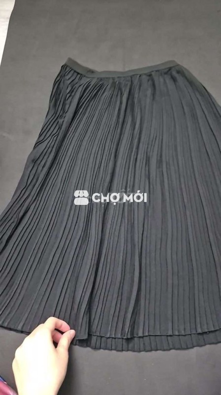 Váy xếp ly nữ màu Đen lỗi chun eo