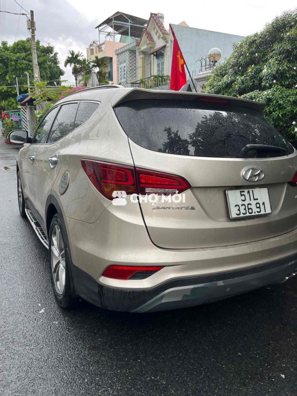 Hyundai Santa Fe 2017 2.4L 4WD - 90000 km