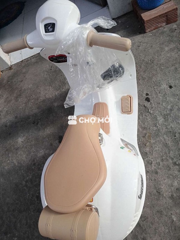 Xe điện cho be moi