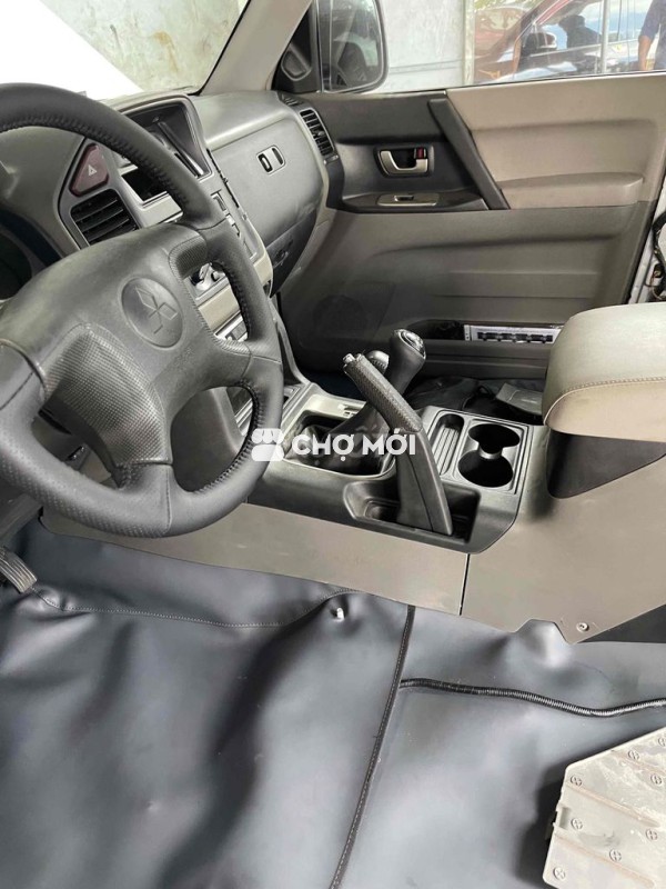 Mitsubishi Pajero 2005 3 - 180000 km