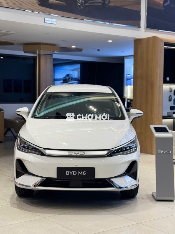 BYD M6 MPV 7 chỗ- Trả trước chỉ từ 75 triệu đồng