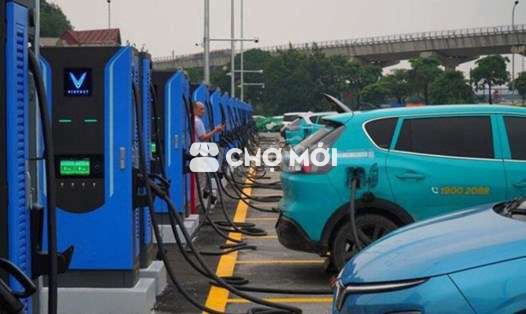 Hổ Trợ Gắn Trạm Sạc Miễn Phí Cho Tất Cả Xe Otto!!