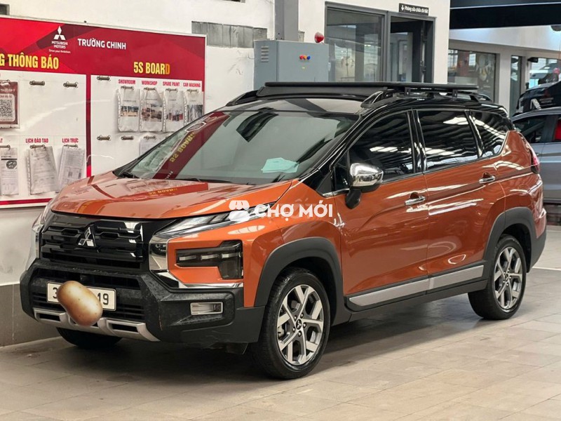 Mitsubishi xpander Cross 23 lướt chính hãng