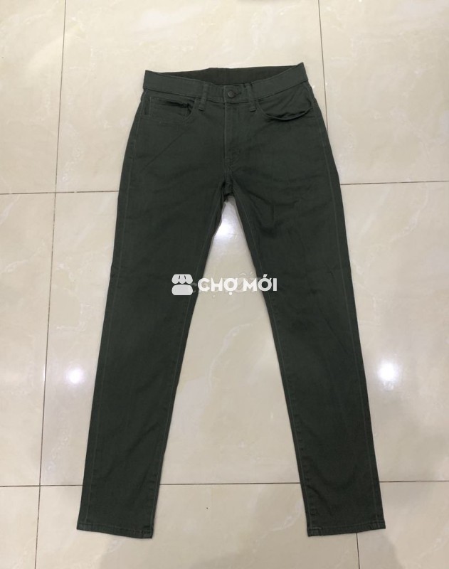 🔔 Quần kaki UNIQLO - sz 28 eo 76 màu rêu FREE SHIP