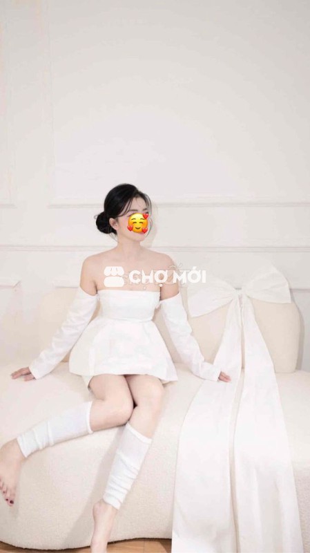 set áo với chân váy