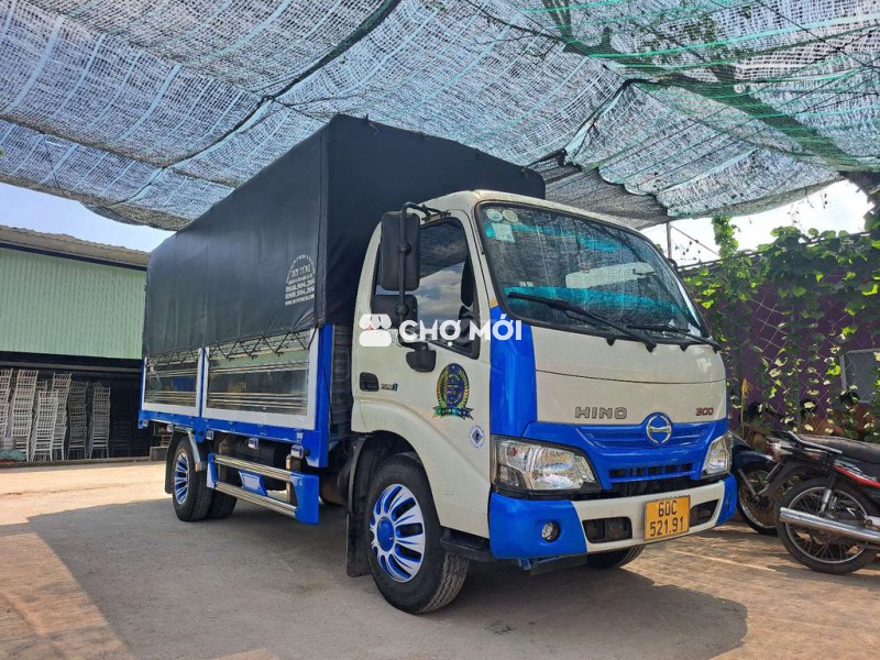 Xe tải Hino 300