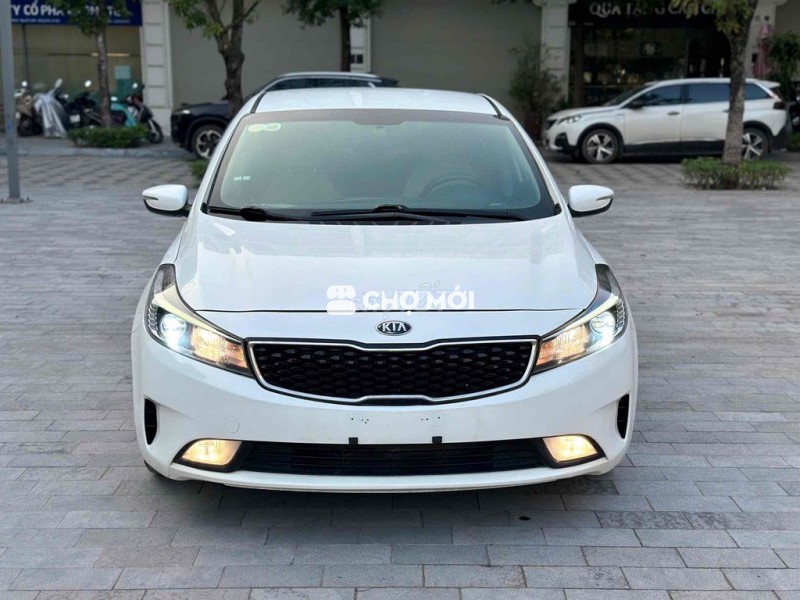Kia Cerato 2018 1.6 MT - 100000 km