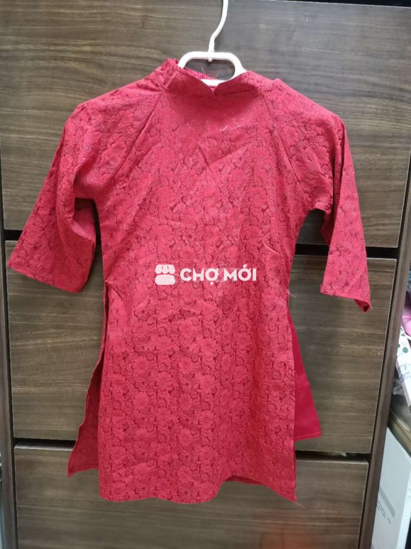 Áo dài cho bé mới 90%