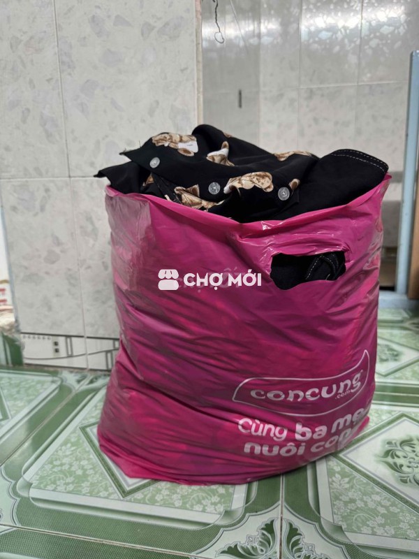 Đồ nữ lộn sộn