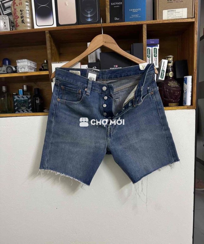 pass quần Levis chính hãng, size 30-31 ok ạ