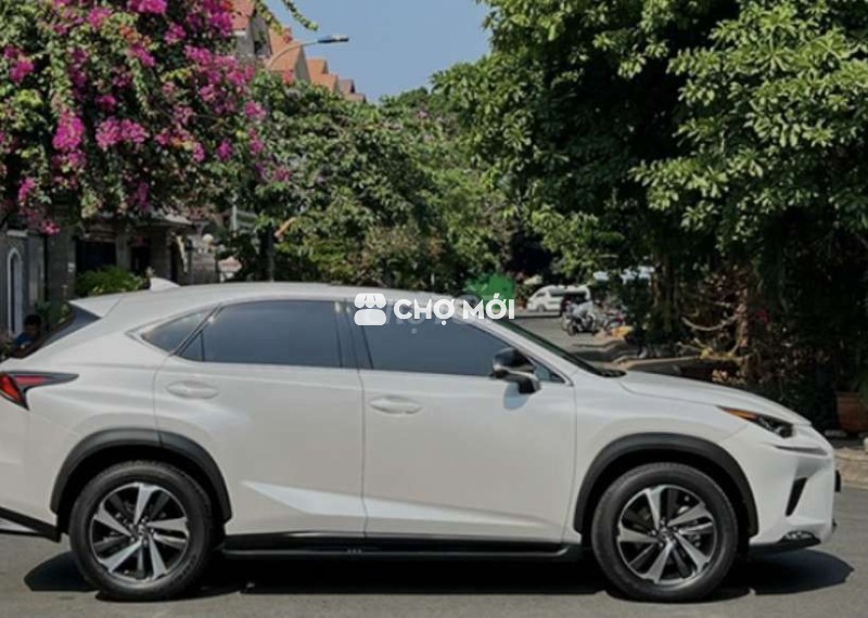 Lexus nx200 - xe nhà xài kỹ