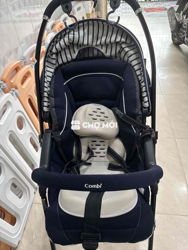 Xe đẩy combi 2 chiều