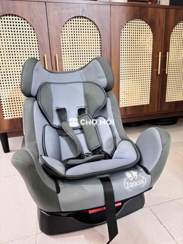 Thanh lý ghế xe hơi cho bé Zaracos
