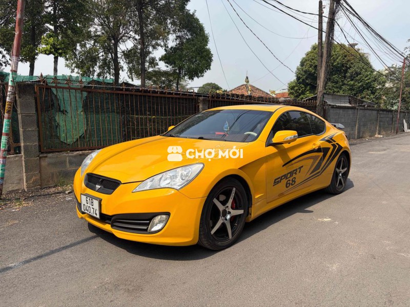 Hyundai Genesis 2010 Coupe 2.0 AT - 83000 km