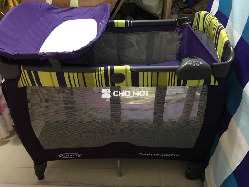Cũi em bé Graco Contour Electra