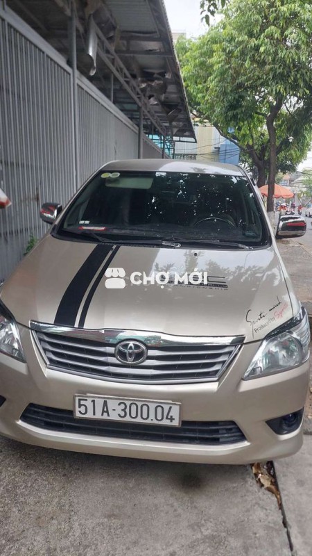 Toyota Innova 2012 2.0 G