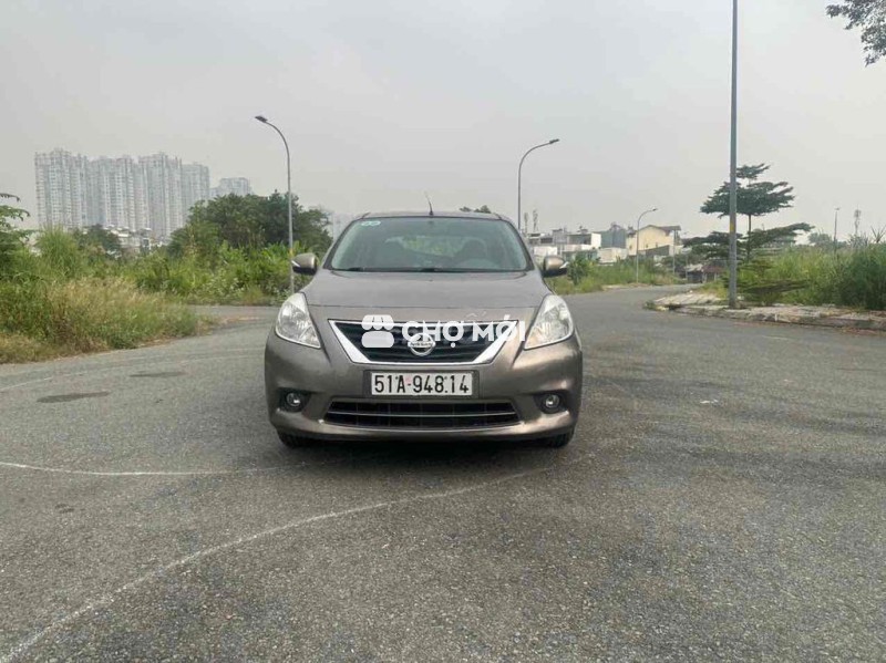 Nissan Sunny Tự động màu Nâu
