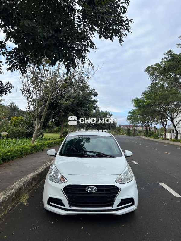Hyundai i10 2018 Base Trắng