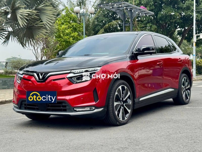 VinFast VF8 Lux Plus 2024 - Đỏ - 2v6km - Mua pin