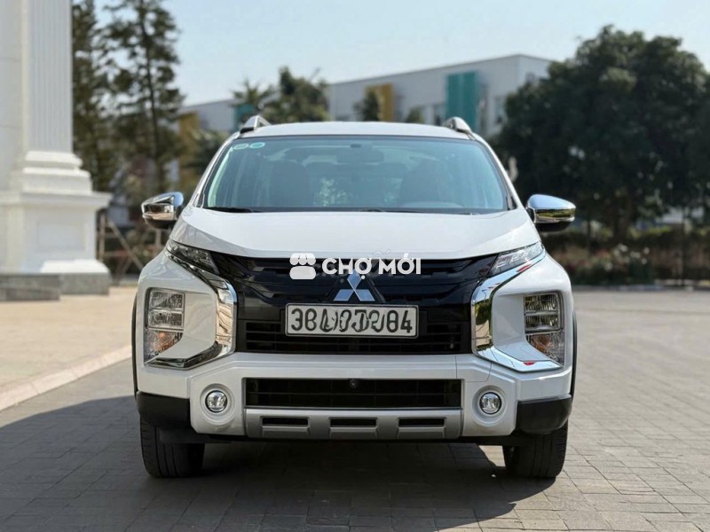 Mitsubishi Xpander Cross 2022 màu trắng